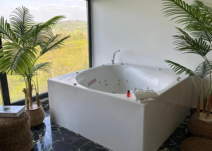 Sapanca Paradise Szálloda *